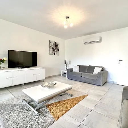 Beautiful T2 Large Terrace Near Center & Sea Cannes