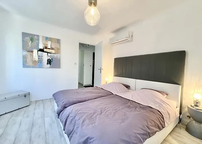 Beautiful T2 Large Terrace Near Center & Sea Apartman Cannes